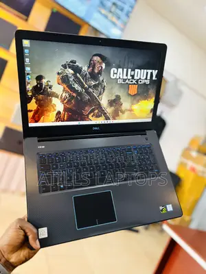 Laptop Dell G3 17 3579 16GB Intel Core I7 SSHD+SSD 1.5T