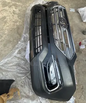 Hyundai Santa Fe / Santafe 2017 2018 Front Bumper Complete