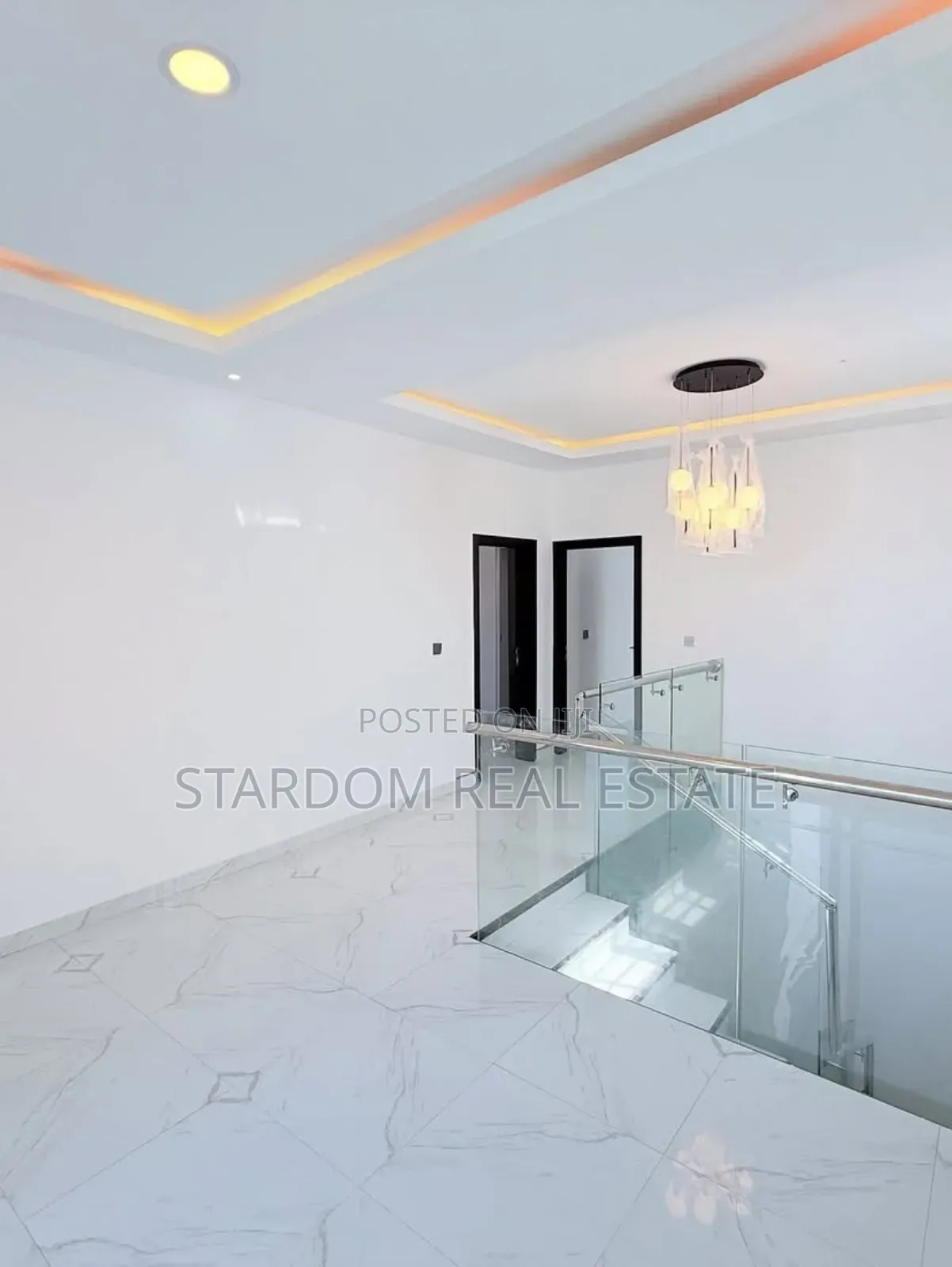4bdrm Duplex in Sakumono for sale