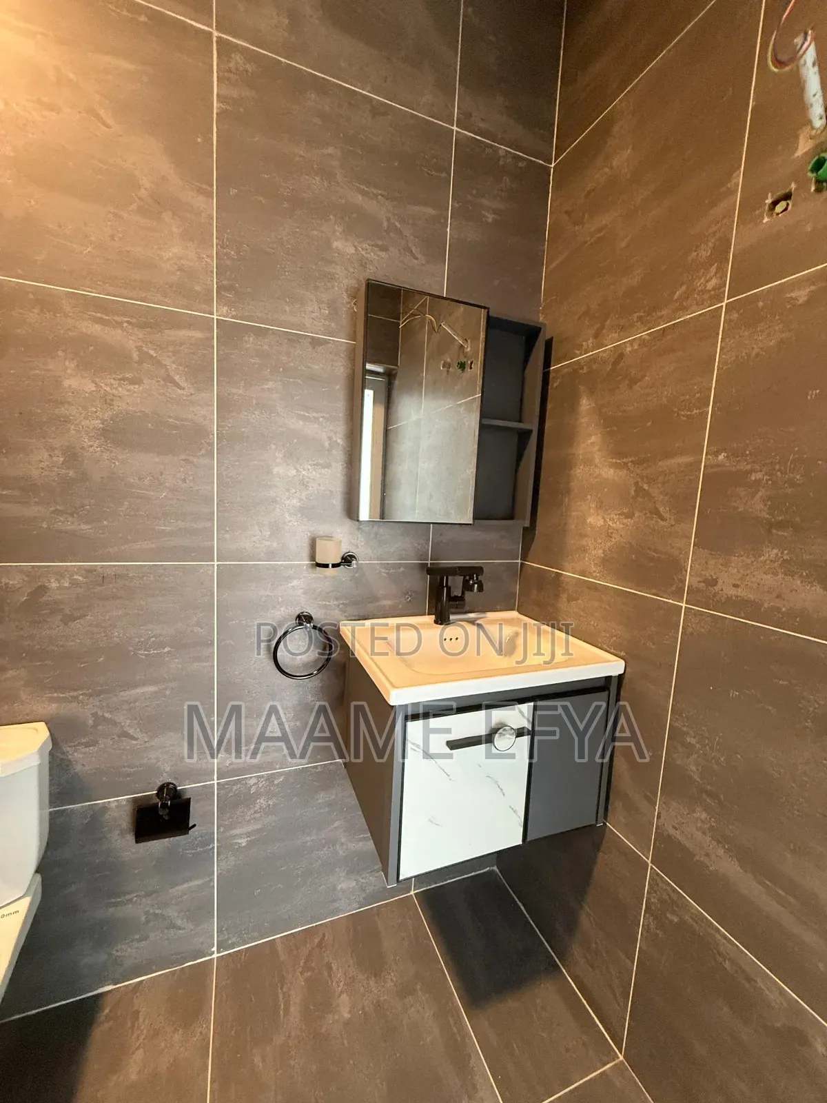 4bdrm House in Abokobi for sale