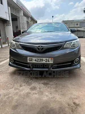 Toyota Camry SE 4dr Sedan (2.5L 4cyl 6A) 2014 Gray