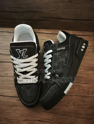 Louis Vuitton Trainer Low Sneaker In Different Styles , Swipe >>>