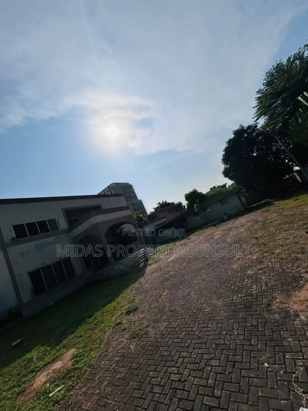 0.43 Acre Land for Joint Ventures in Airport Residential Area