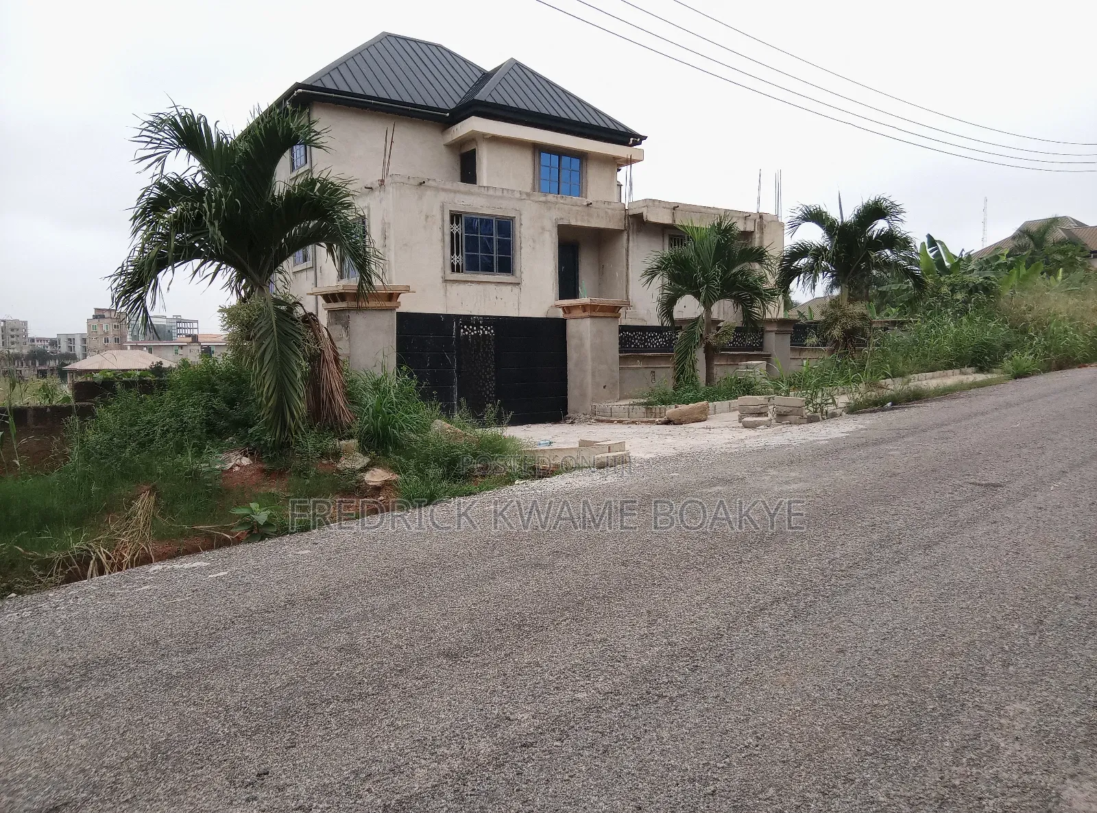 5bdrm House in Brother K Estate, Kumasi Metropolitan for sale