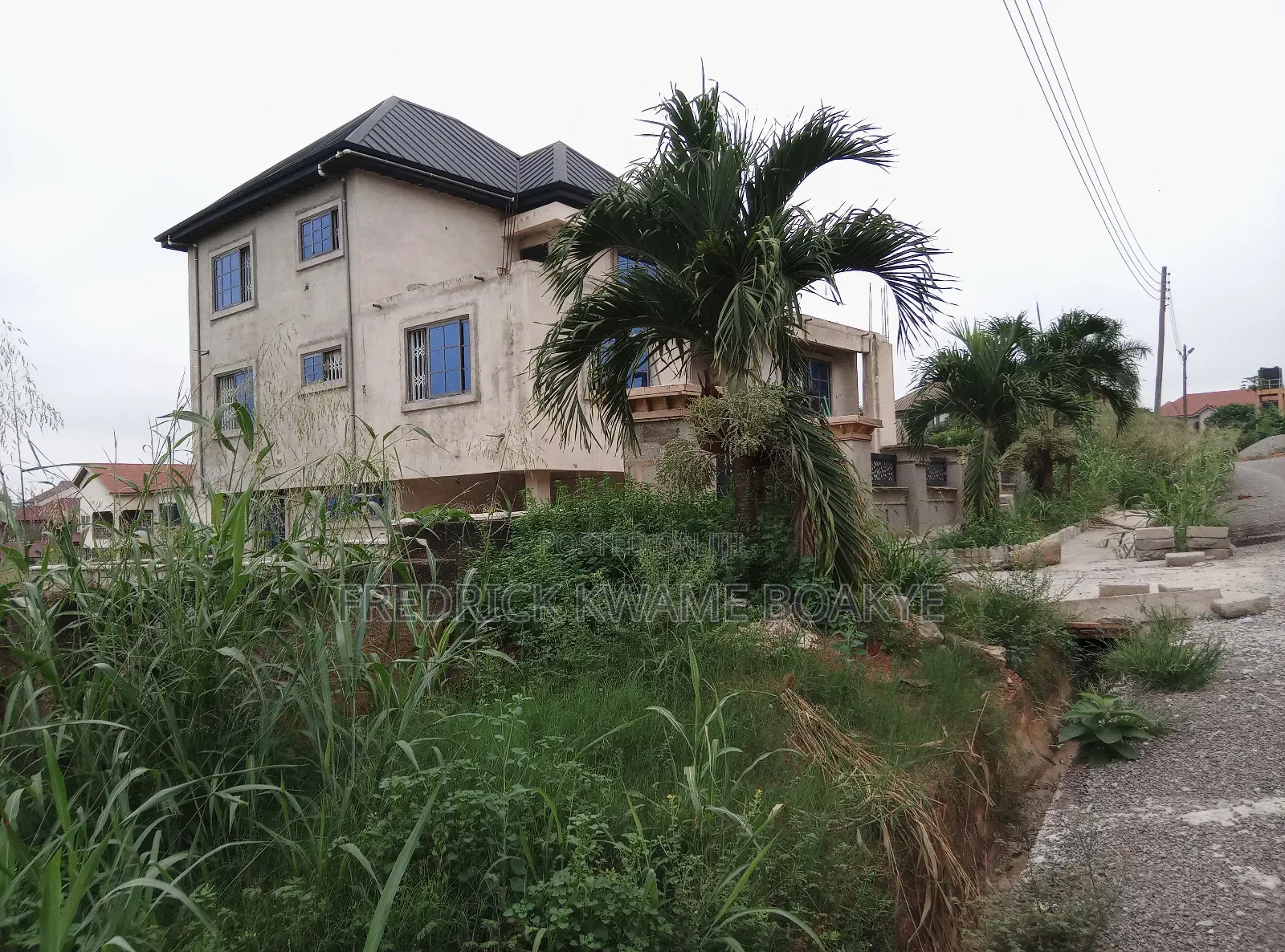 5bdrm House in Brother K Estate, Kumasi Metropolitan for sale