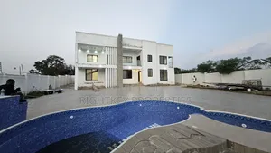 5bdrm Mansion in Rightkey, Kumasi Metropolitan for sale