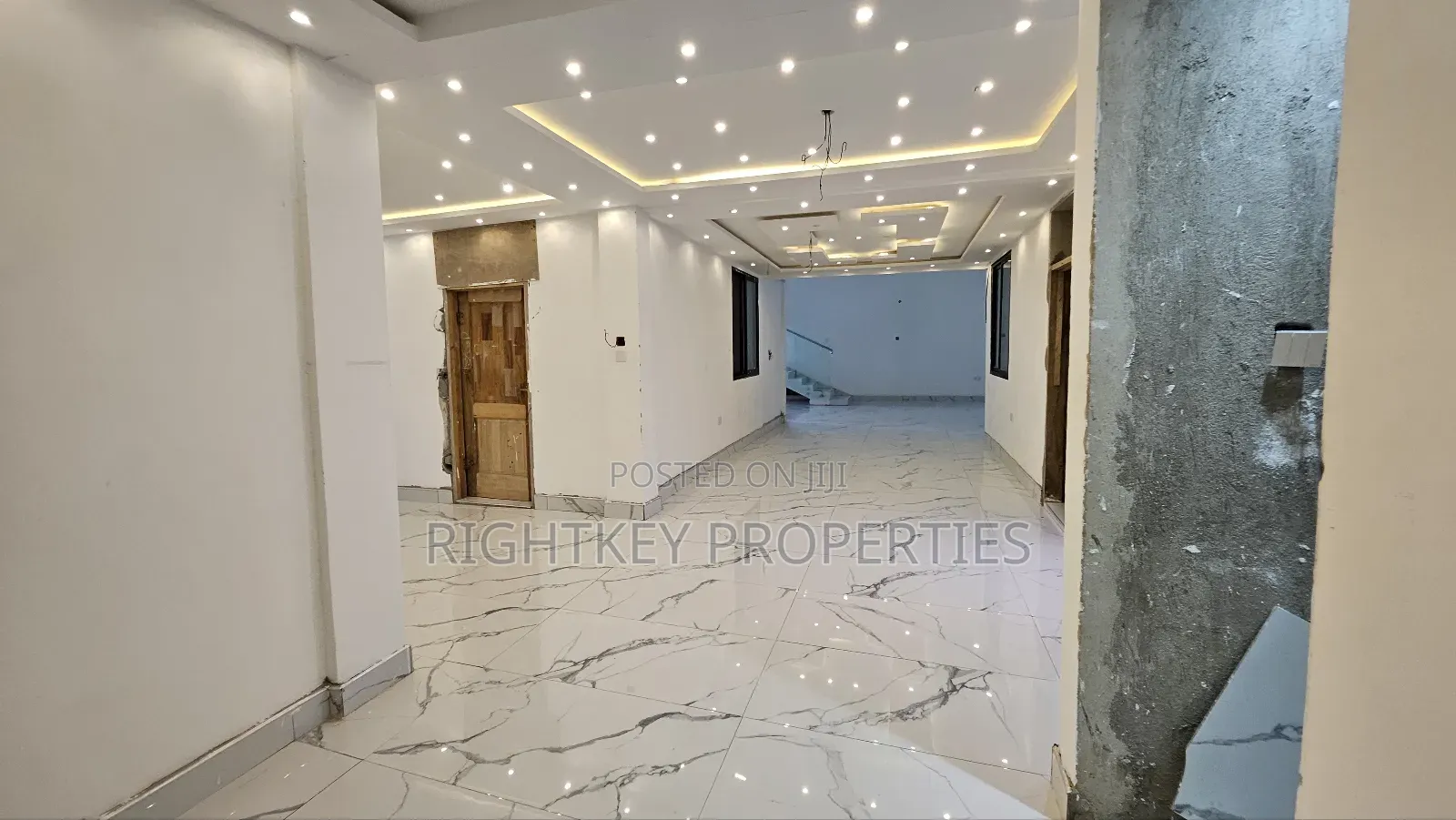 5bdrm Mansion in Rightkey, Kumasi Metropolitan for sale
