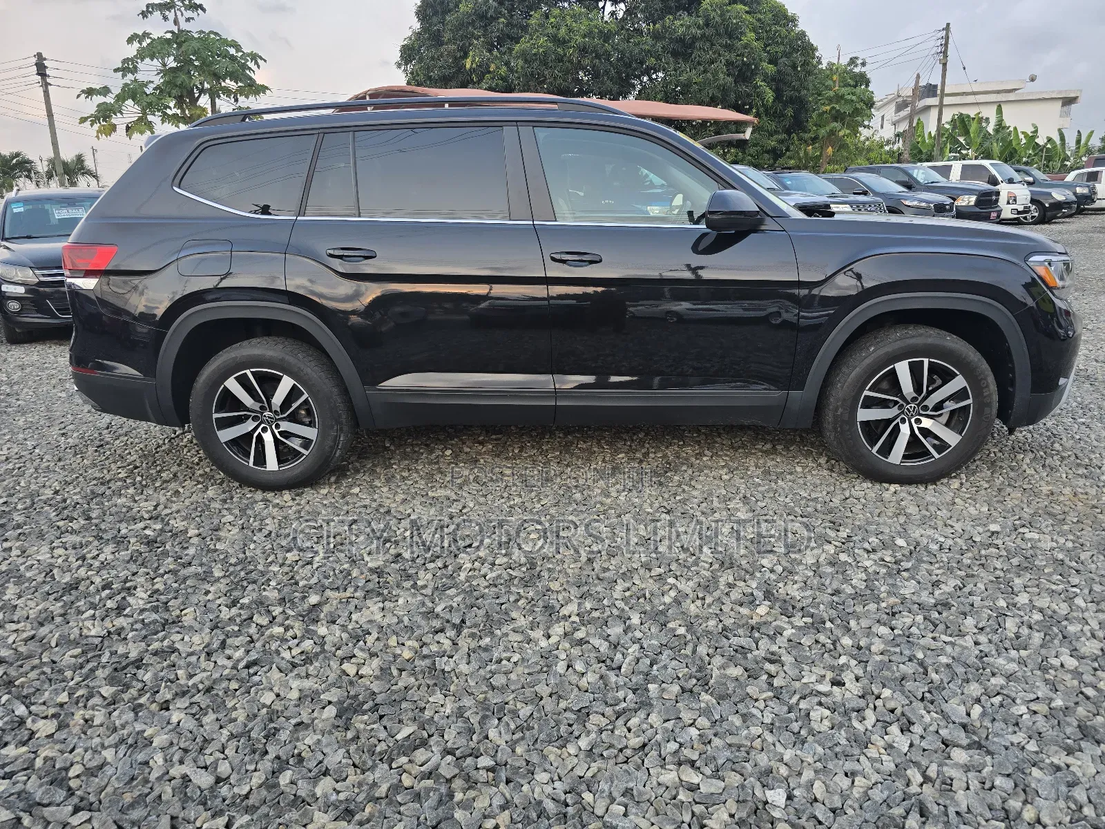 Volkswagen Atlas 2.0T SE 2021 Black
