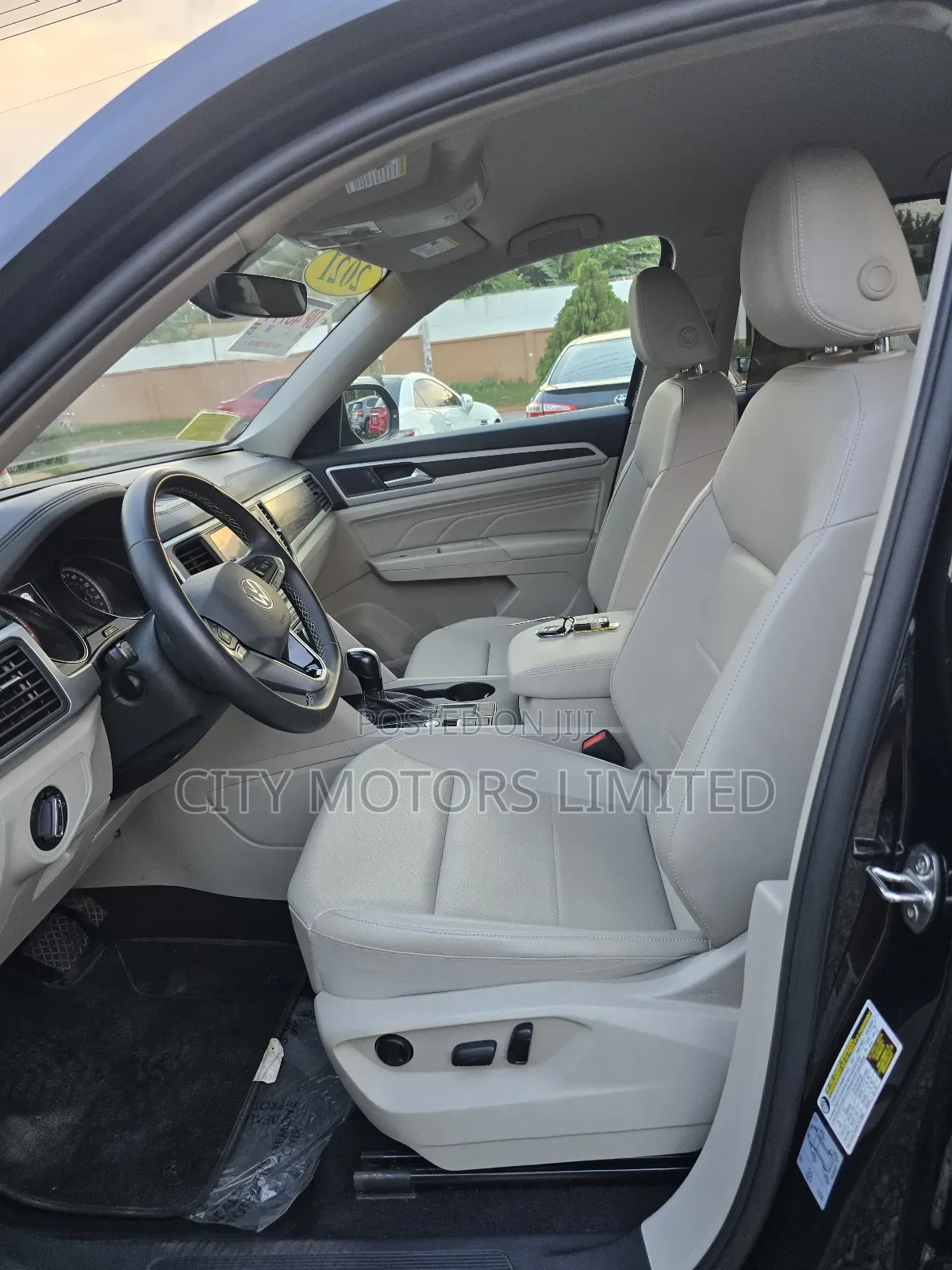 Volkswagen Atlas 2.0T SE 2021 Black