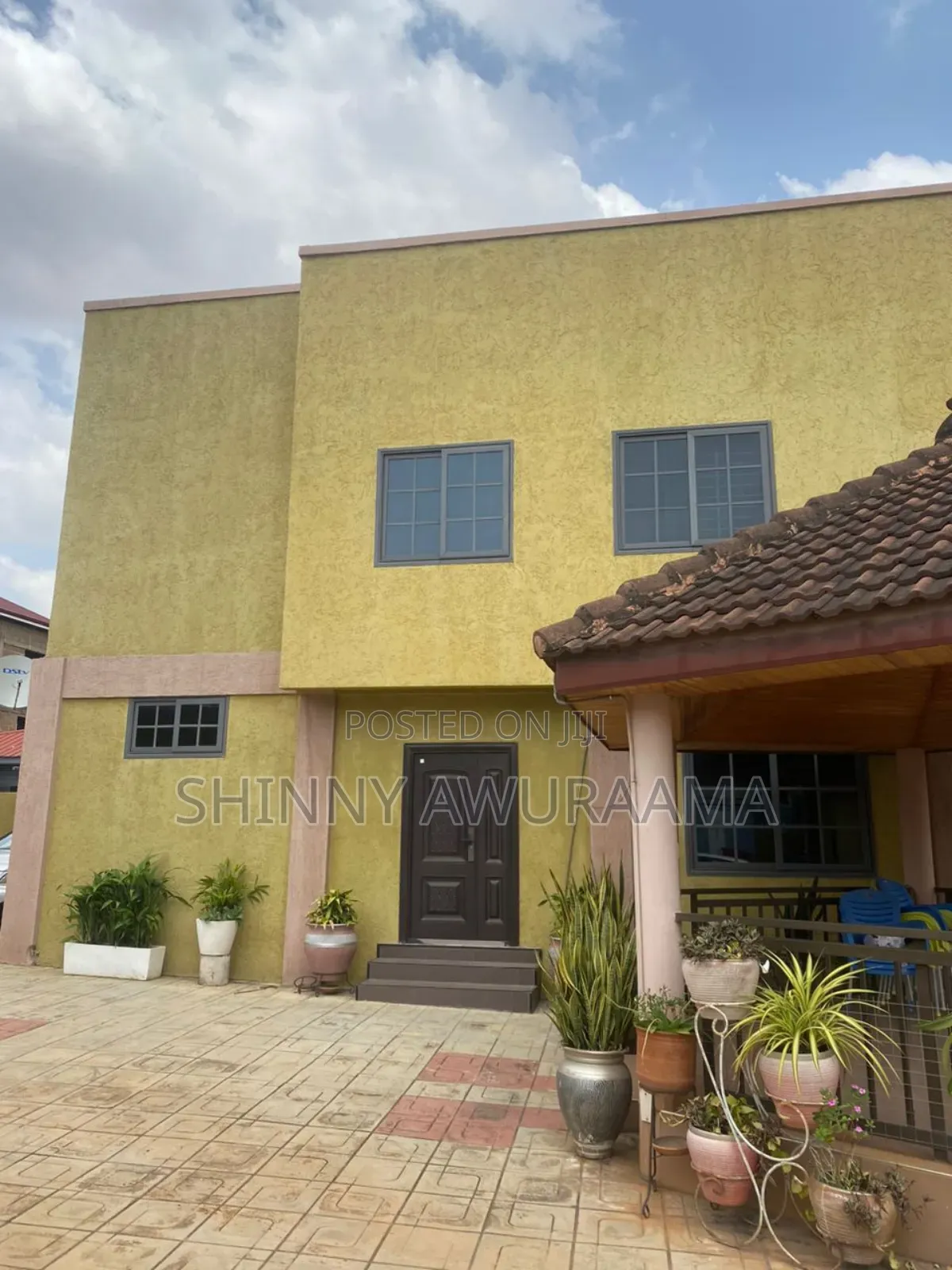 3bdrm House in School Junction, Ashaley Botwe for rent