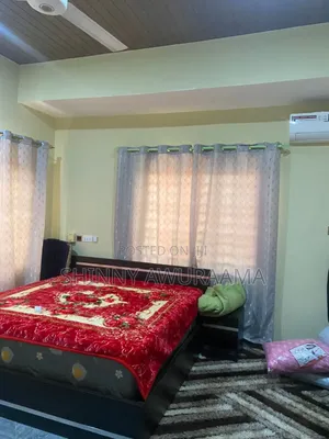 3bdrm House in School Junction, Ashaley Botwe for rent