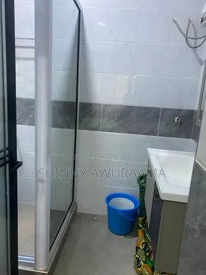 3bdrm House in School Junction, Ashaley Botwe for rent
