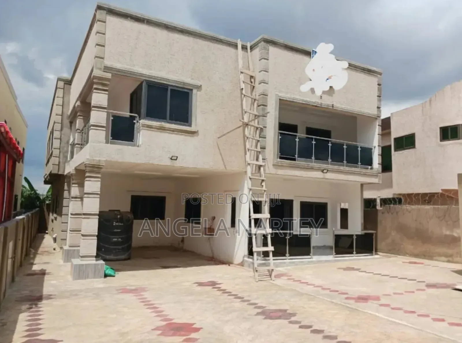 4bdrm House in Kwabenya Area, Accra Metropolitan for sale