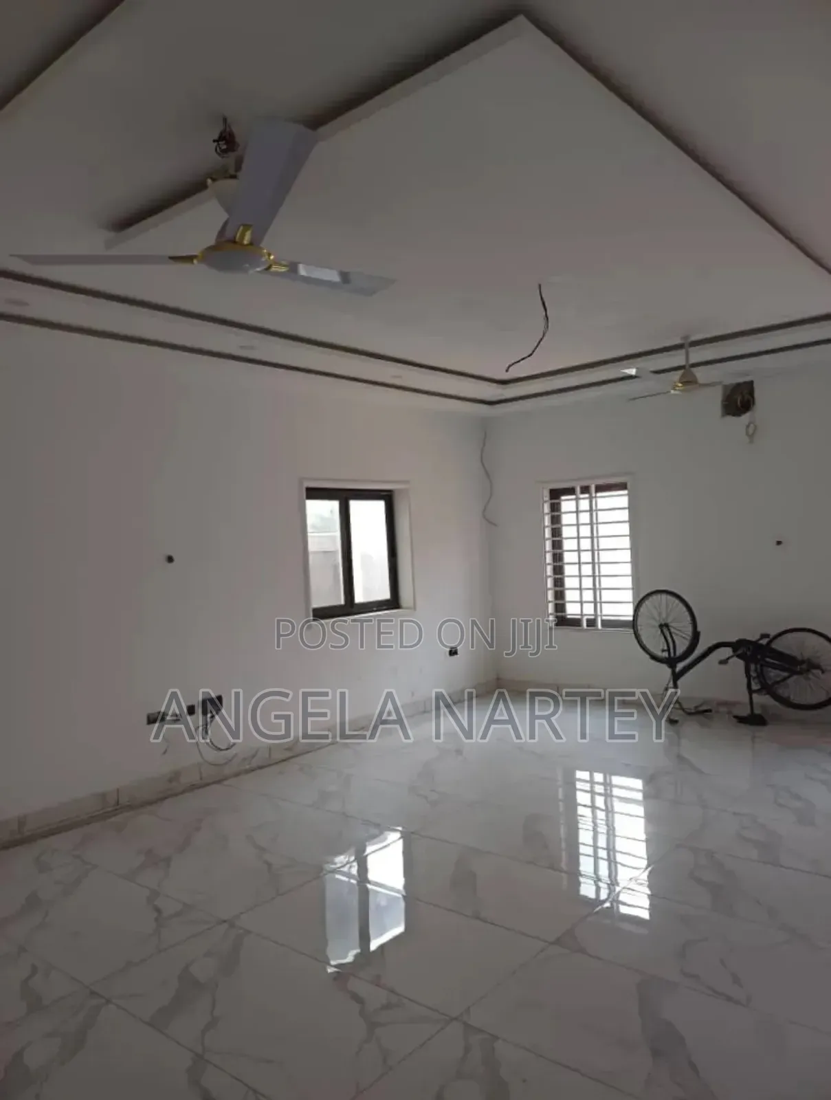 5bdrm House in Achimota for sale