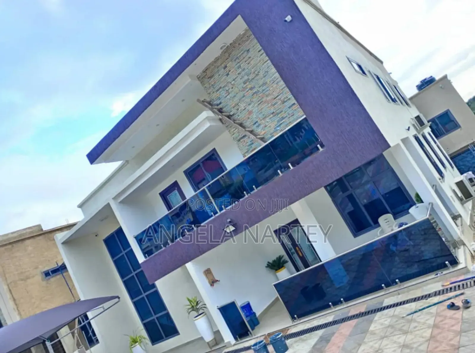 5bdrm House in Pokuase Acp for sale