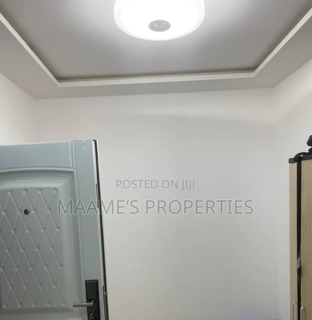 4bdrm Duplex in Tema Metropolitan for sale