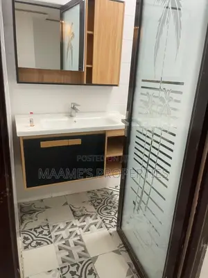 4bdrm Duplex in Tema Metropolitan for sale