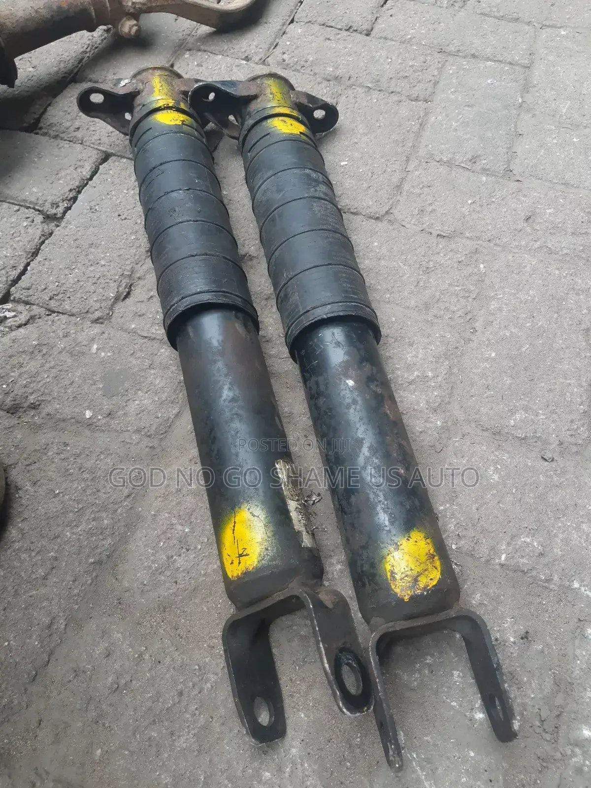 Dodge Durango Back Shocks