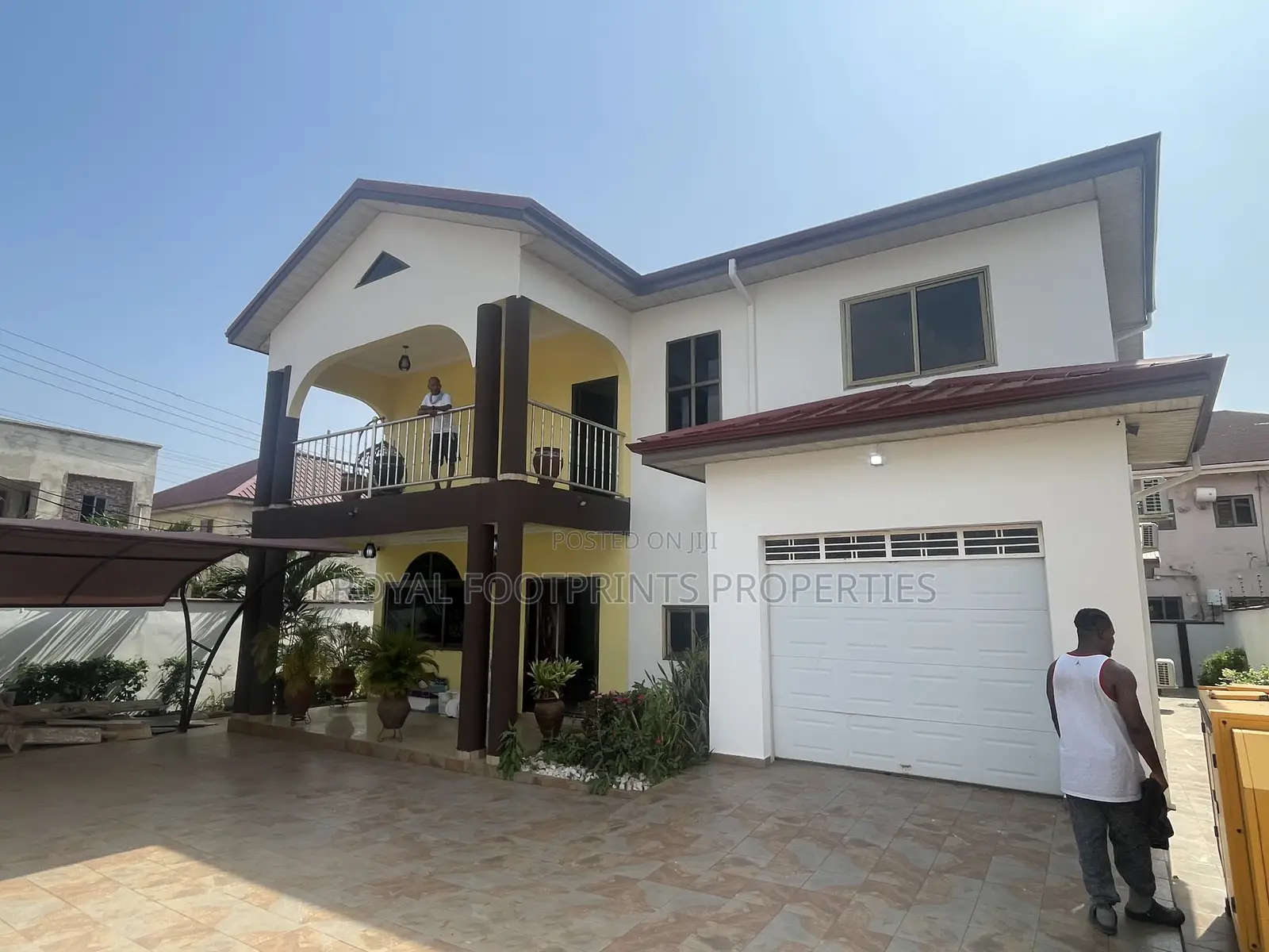 4bdrm House in Luxelooks Properties, East Legon for rent