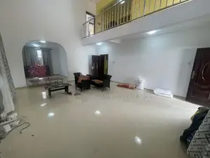 4bdrm House in Luxelooks Properties, East Legon for rent