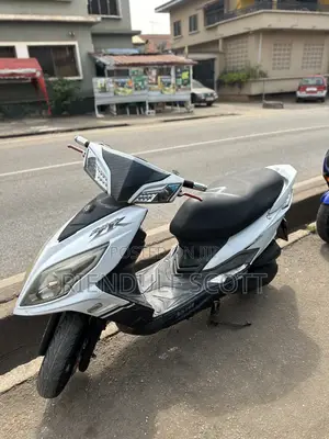 SYM Symnh 2021 White