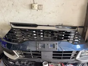 Kia Sportage 24 Complete Front Bumper Cut