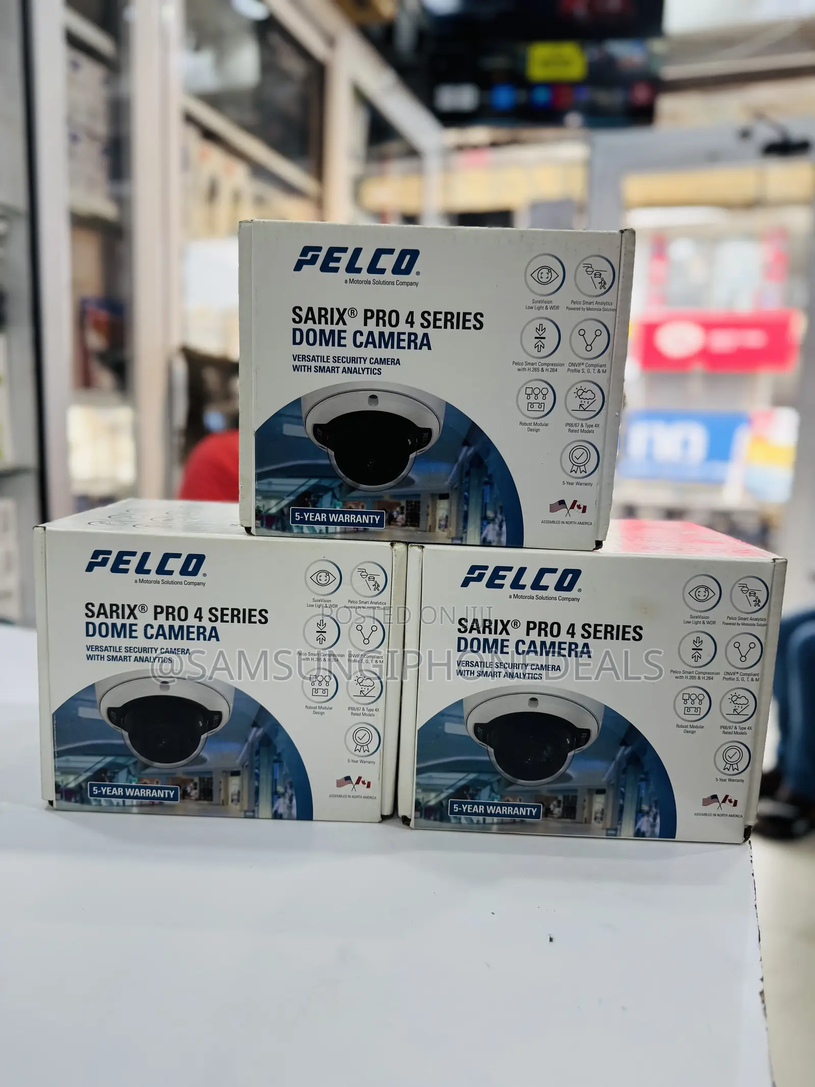 Pelco Sarix Pro 4 Series Dome Camera