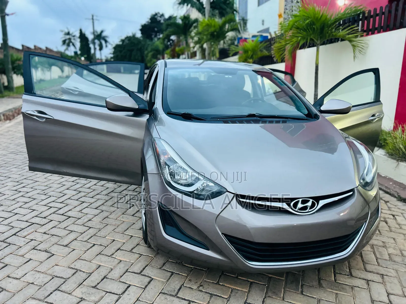 Hyundai Elantra 2015 Gold