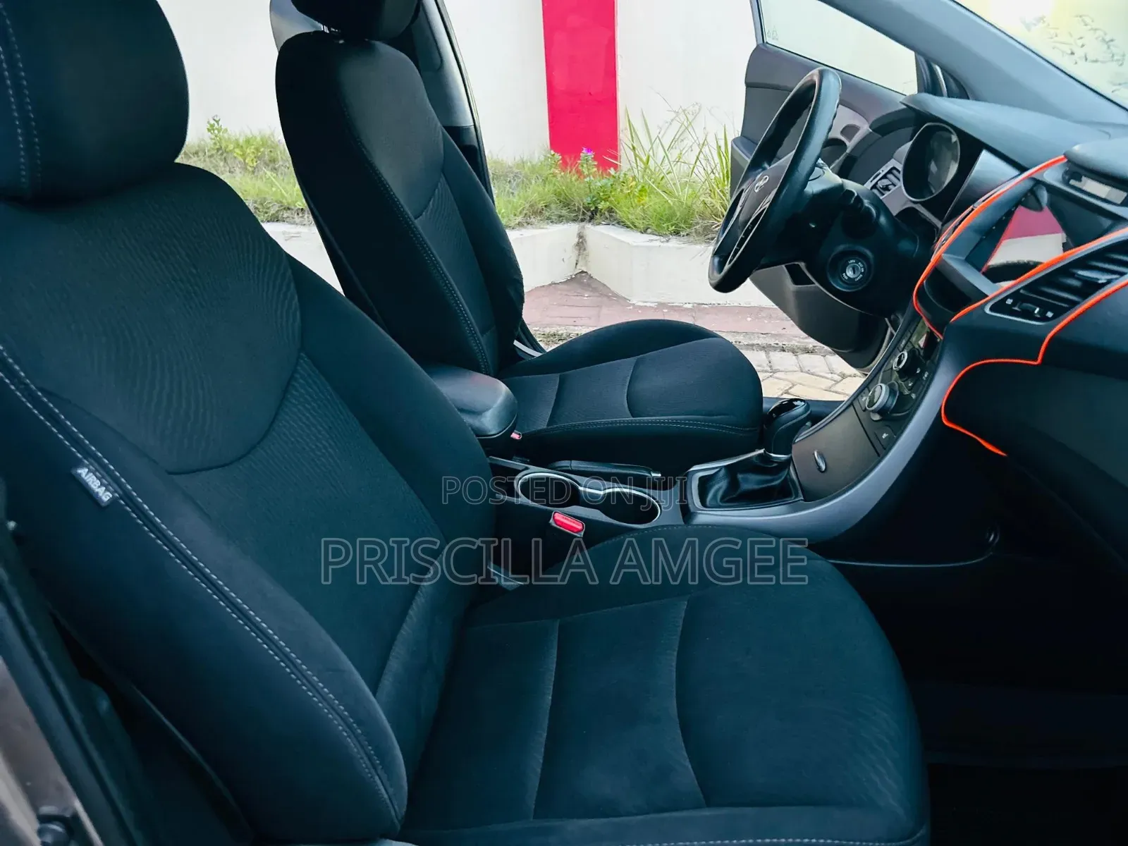 Hyundai Elantra 2015 Gold