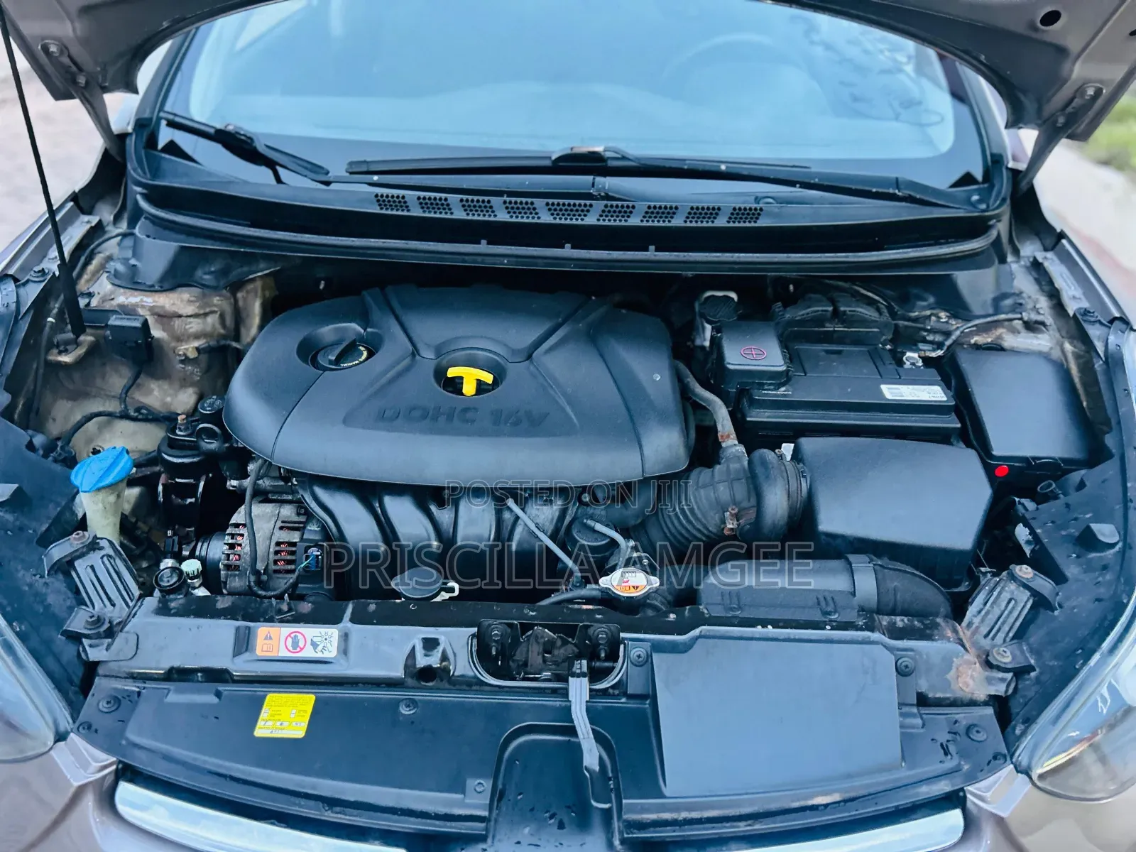 Hyundai Elantra 2015 Gold
