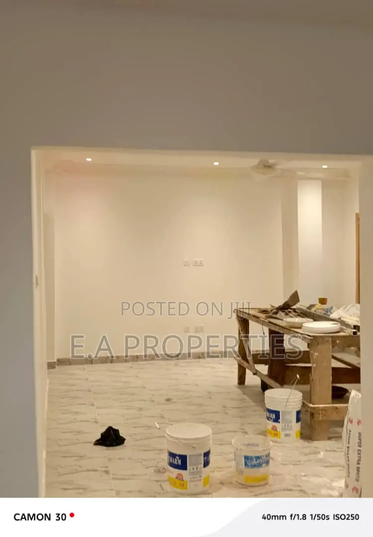 2bdrm Apartment in E A Propertied, Malejor for rent