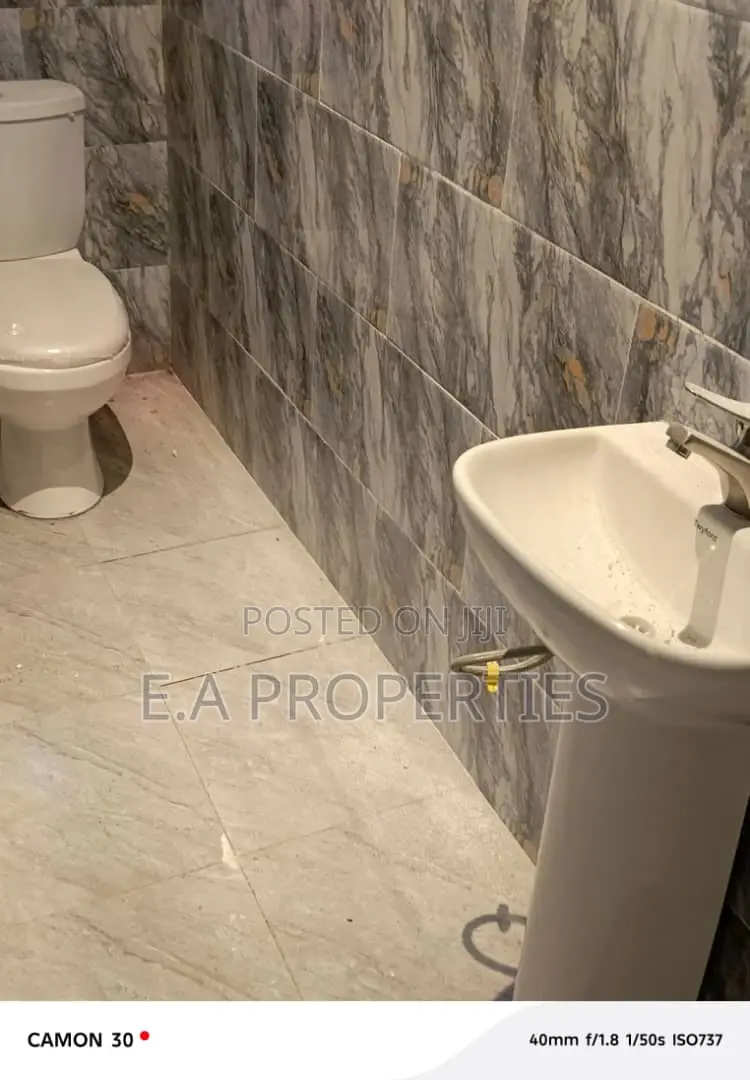 2bdrm Apartment in E A Propertied, Malejor for rent