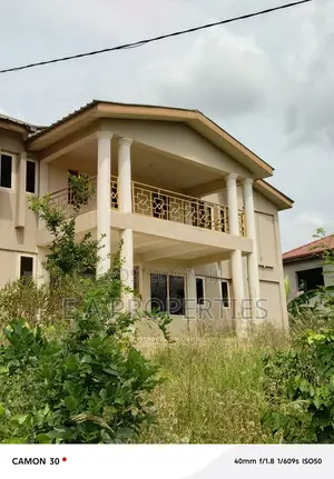 5bdrm House in E A Properties, Ghanata Area for sale