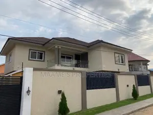 5bdrm Duplex in Airport Residential Area for sale