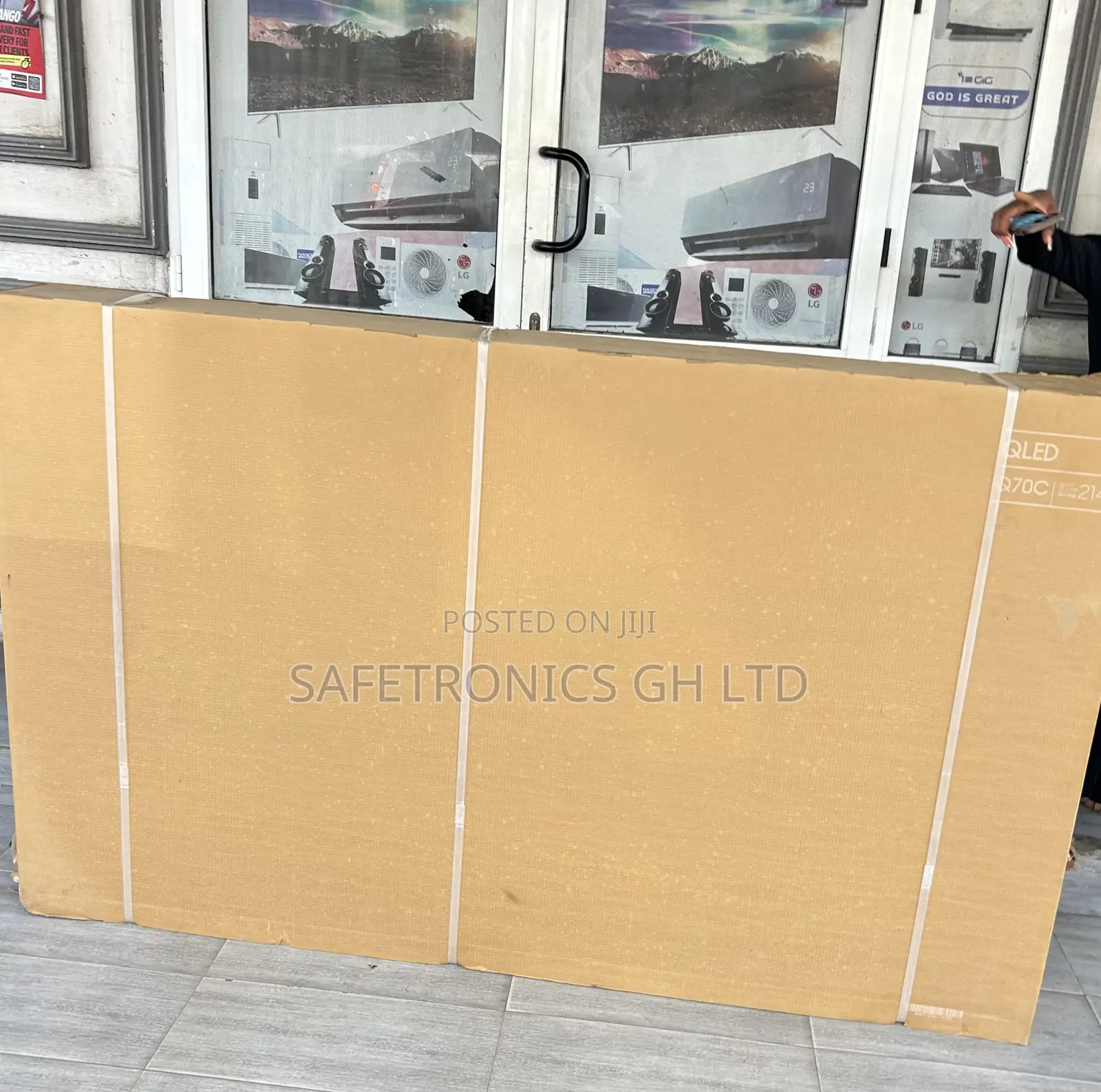 Super Sleek Uhd Samsung Smart (2025 Model) 85” Qled 85q70c Tv