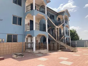 18bdrm House in Sokoban Ampayoo, Kumasi Metropolitan for sale