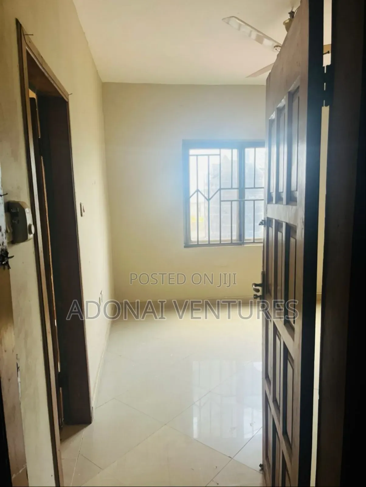 18bdrm House in Sokoban Ampayoo, Kumasi Metropolitan for sale