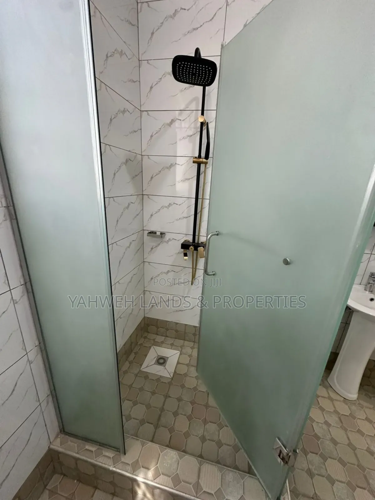 2bdrm Apartment in Lashibi for rent