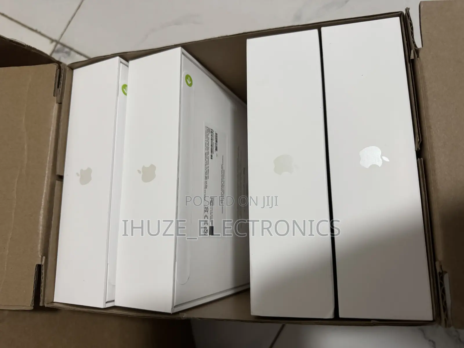 New Apple iPad (2022) 64 GB Silver