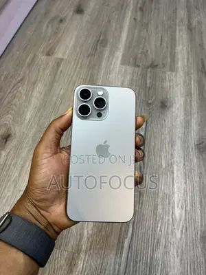 Apple iPhone 15 Pro Max 256 GB Silver