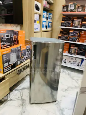 Larger Capacity With Same Exterior Size Gn-Y201sls Lg Fridge 199l