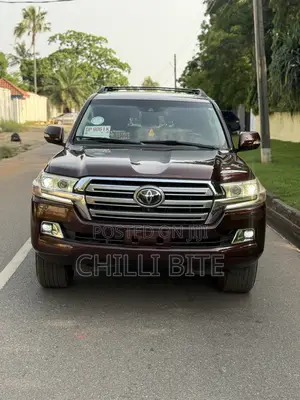 Toyota Land Cruiser 5.7 V8 VXR 2016 Brown