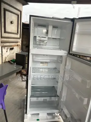 Lg 395l Darkglass Freezeflow Top Freezer Line