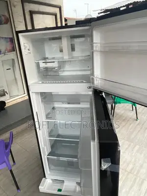 Lg 395l Blackaura Twincool Mirror Top Freezer