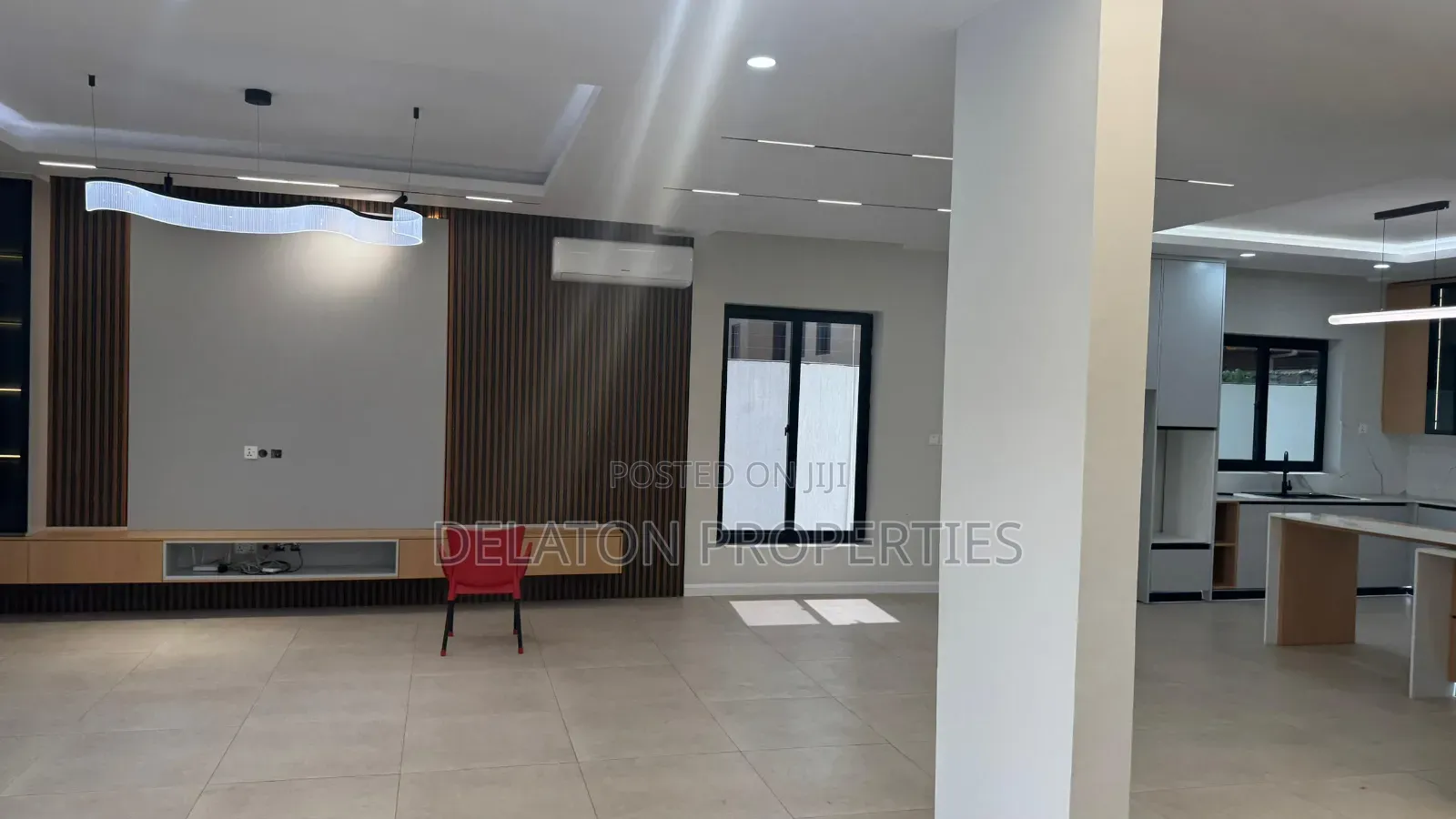 5bdrm House in Manet Court for sale