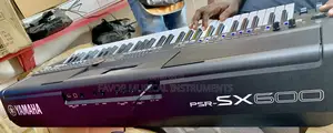 Yamaha PSR-Sx600 Keyboard