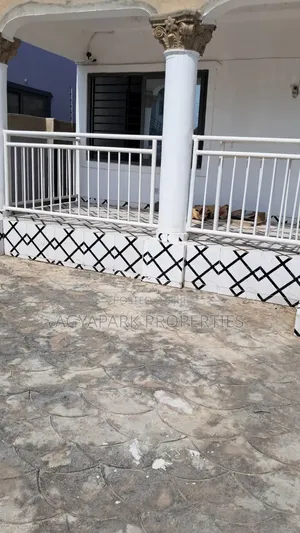 4bdrm House in Pokuose, Pokuase for rent