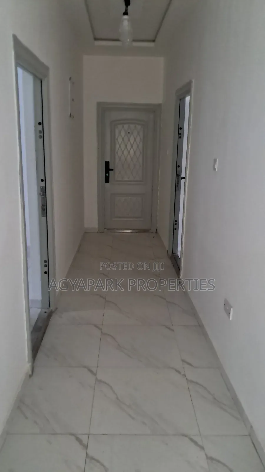 7bdrm House in Kwabenya, Pokuase for sale