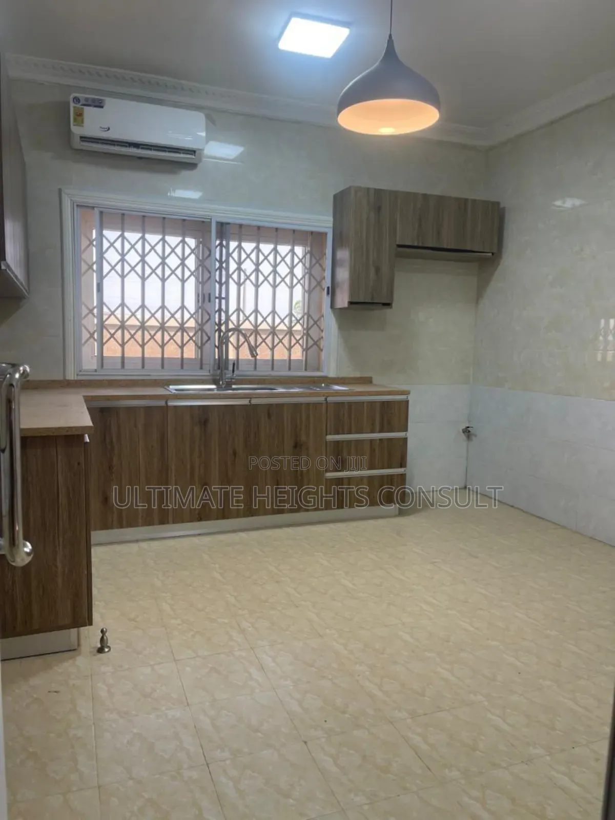 4bdrm House in Tema Community 24 for rent