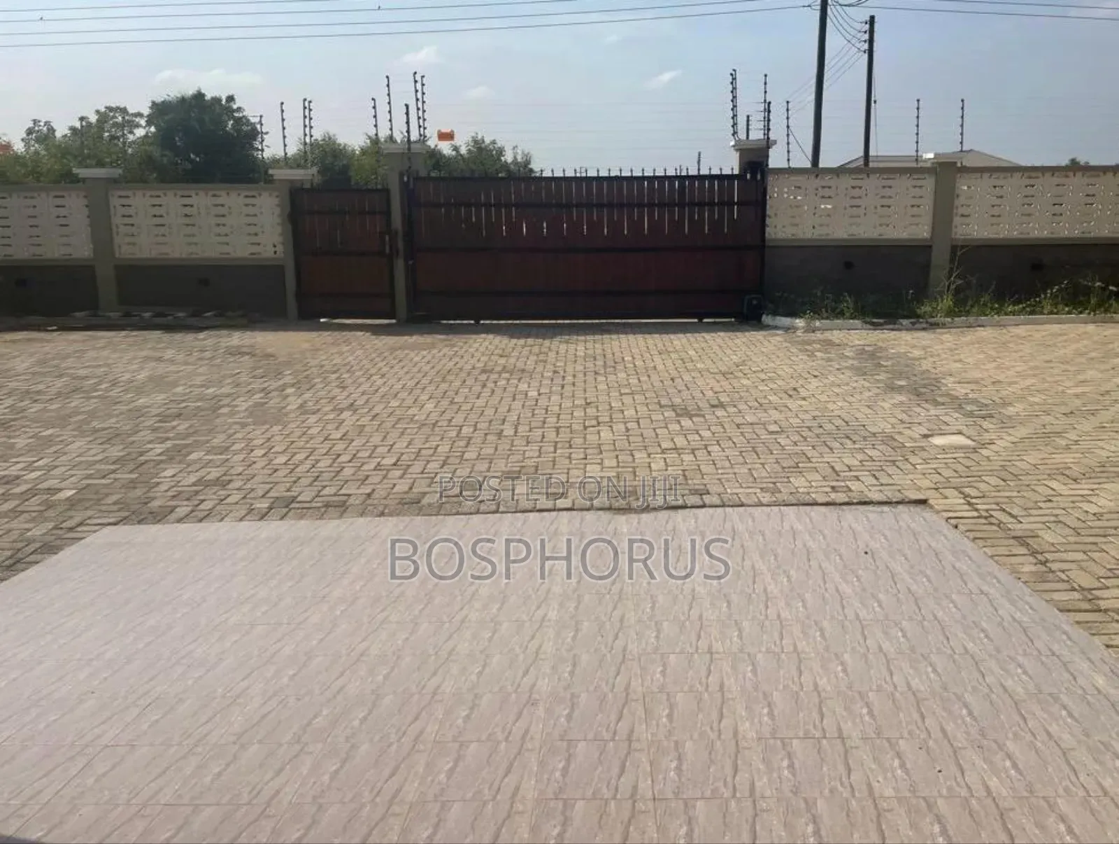 4bdrm House in Tema Community 24 for rent